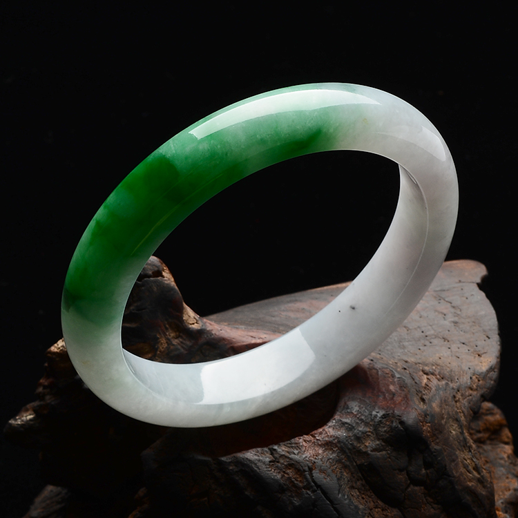 (超值推荐)糯冰种飘阳绿手镯(57.8mm）
