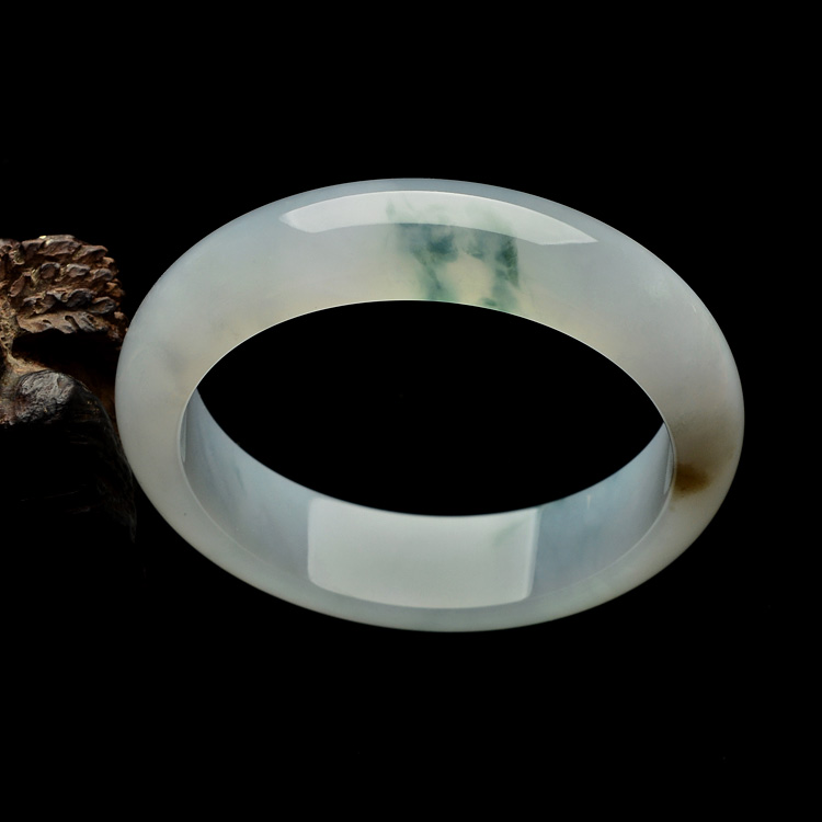糯冰种飘花略带褐黄翡手镯（56.7mm ）