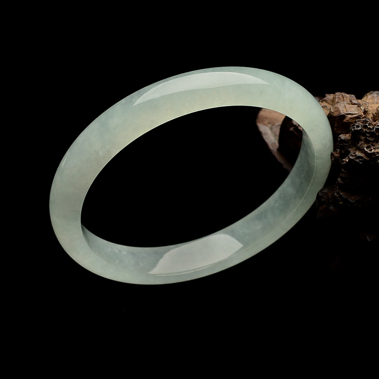 （超值推荐）糯冰种晴水手镯（58.2mm ）