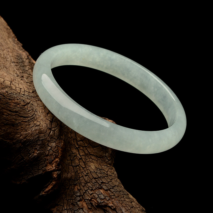 （超值推荐）糯冰种晴水手镯（58.2mm ）