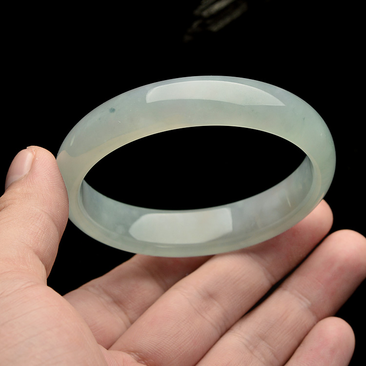 （超值推荐）糯冰种晴水手镯（57mm ）