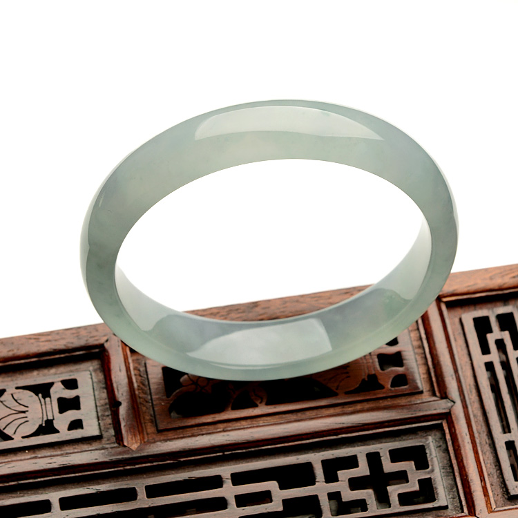 （超值推荐）糯冰种晴水手镯（57mm ）