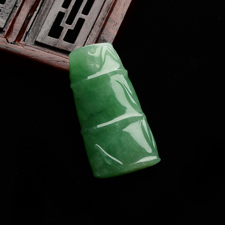 (超值推荐)糯冰种绿晴水节节高挂件