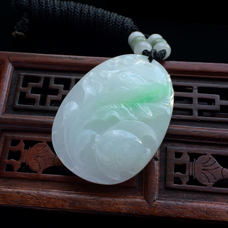 (超值推荐)糯冰种飘翠年年有余挂件