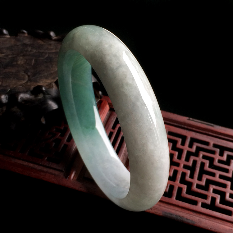 (超值推荐)糯冰种蓝晴水手镯(58.7mm)
