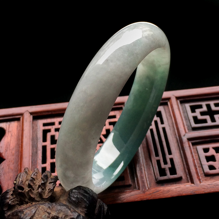 (超值推荐)糯冰种蓝晴水手镯(58.7mm)