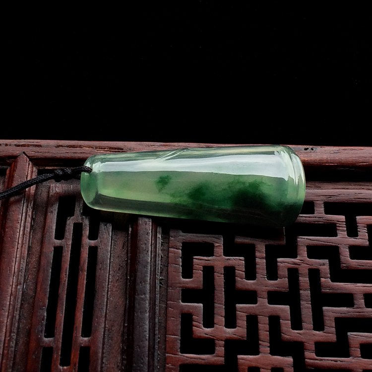 （超值推荐）冰种飘花节节高挂件