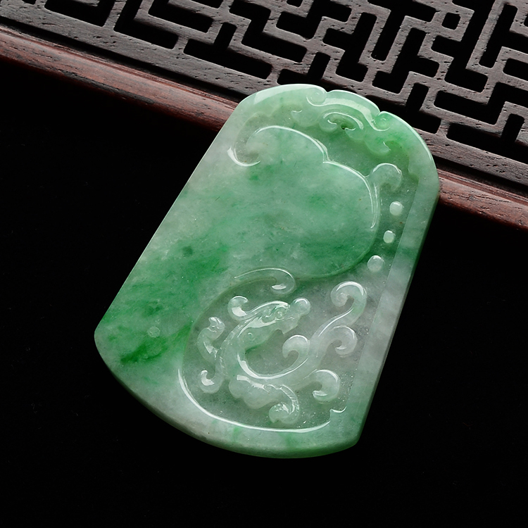 糯冰种飘翠龙凤呈祥挂件