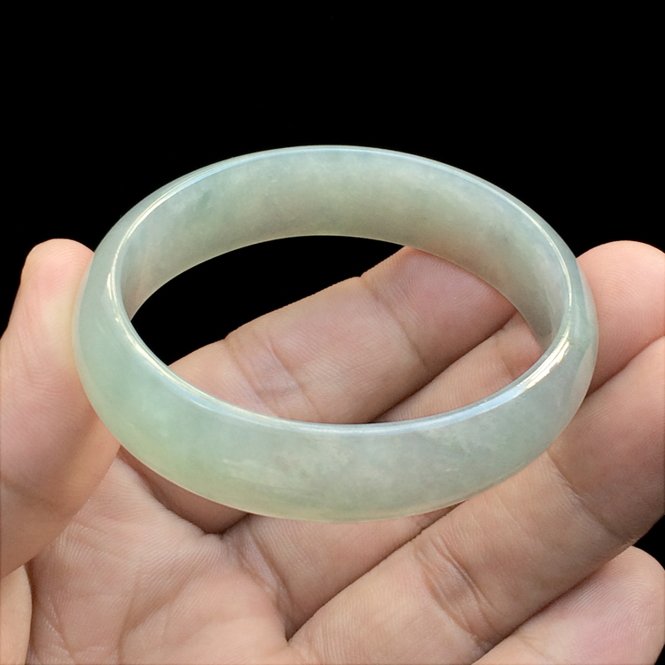 （超值推荐）糯冰种晴水贵妃镯（54.3mm-48.3mm）