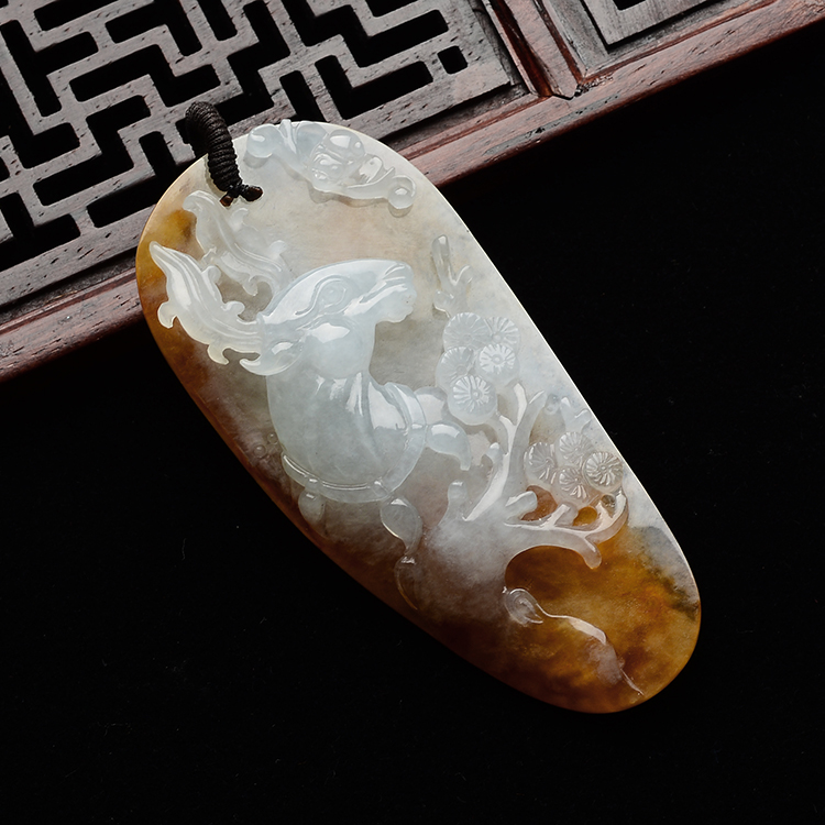 (超值推荐)糯冰种褐黄翡松鹿同春挂件
