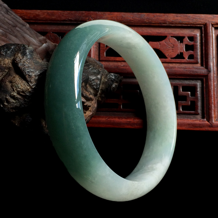 （超值推荐）糯冰种蓝晴水手镯（58.7mm）