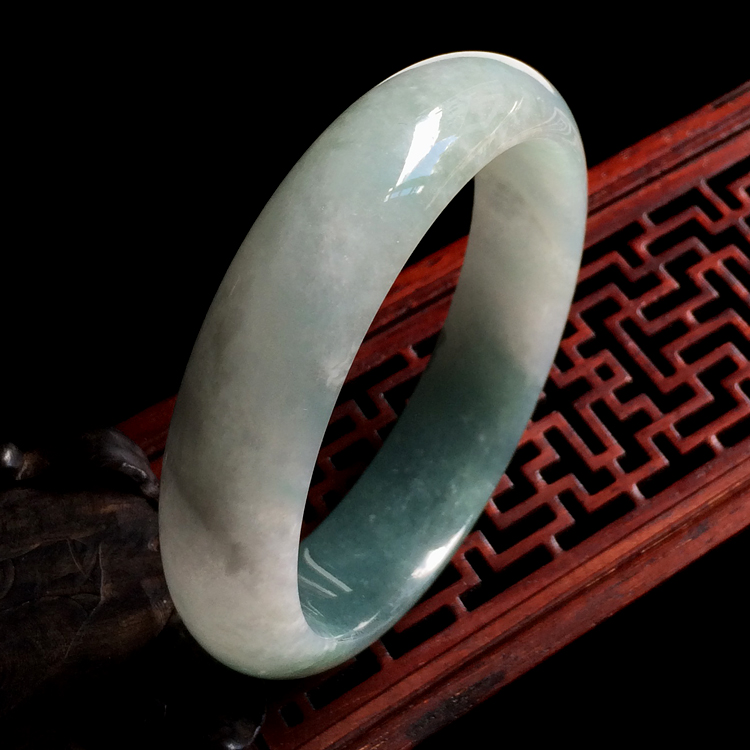 （超值推荐）糯冰种蓝晴水手镯（58.7mm）