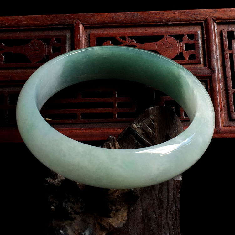 （超值推荐）糯冰种蓝晴水手镯（58.7mm）