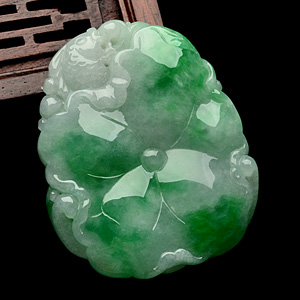 糯冰种飘翠年年有余挂件