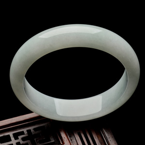 糯冰种晴水手镯（58.4mm）