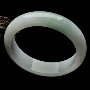 （超值推荐）糯冰种晴水手镯（59.6mm）