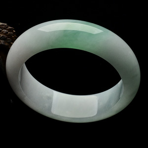 糯冰种飘翠手镯（53.6mm）