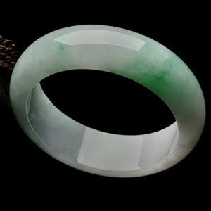 糯冰种飘翠手镯（56.3mm）