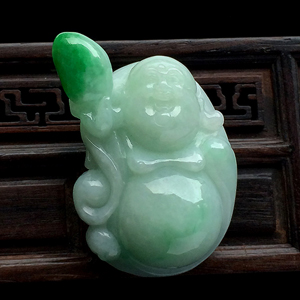 糯冰种飘翠玉佛挂件