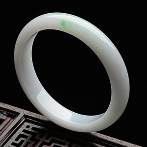 (超值推荐)糯冰种白底青手镯(60.2mm)