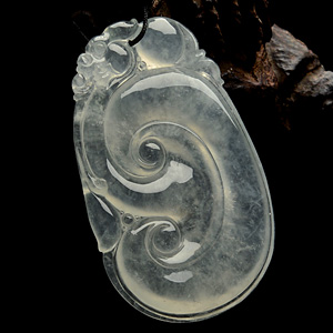 冰玻种淡晴水如意挂件