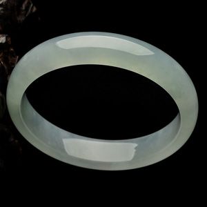 （超值推荐）糯冰种晴水手镯（57mm ）