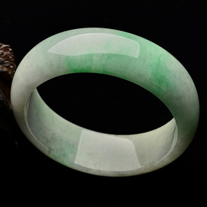 （超值推荐）糯冰种飘翠手镯（57mm ）