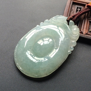 (超值推荐)糯冰种晴水双龙如意挂件