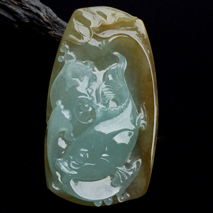 糯冰种晴水褐黄翡年年有余挂件