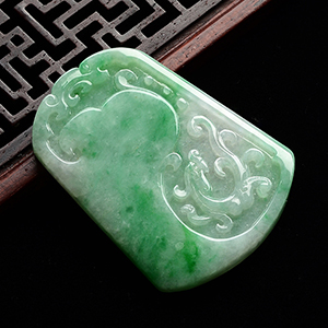 糯冰种飘翠龙凤呈祥挂件