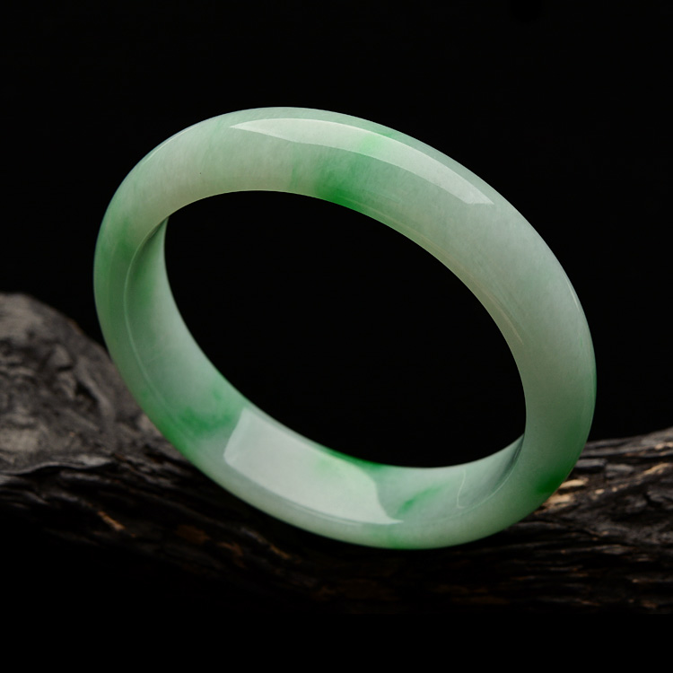 （超值推荐）糯冰种飘翠手镯（58.5mm）