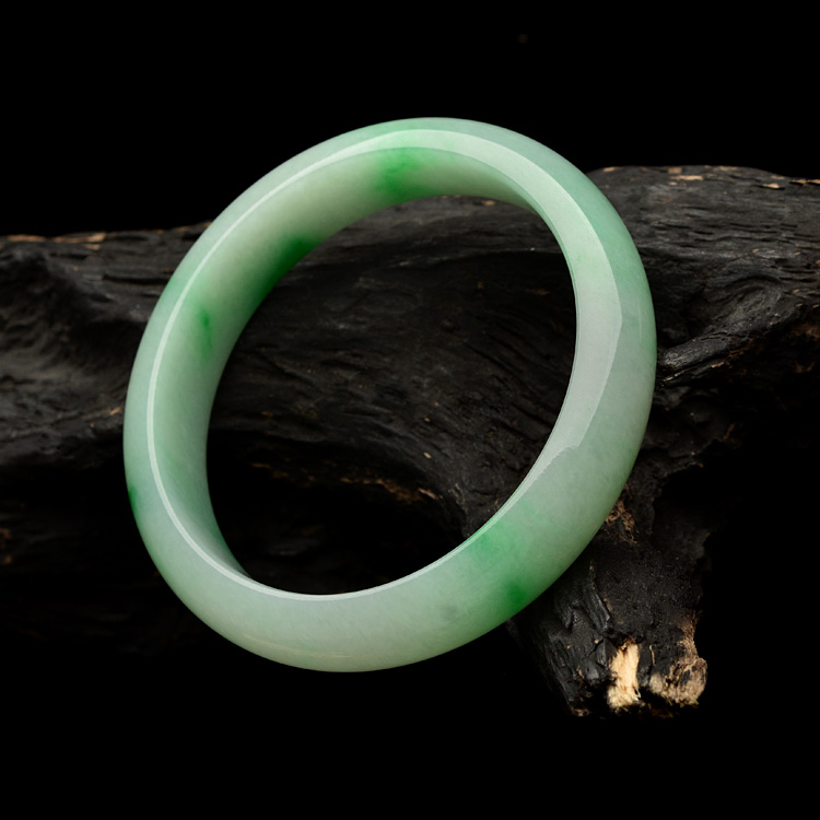 （超值推荐）糯冰种飘翠手镯（58.5mm）
