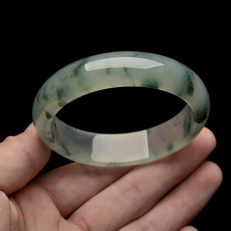 （超值推荐）冰种飘花手镯（58.5mm）
