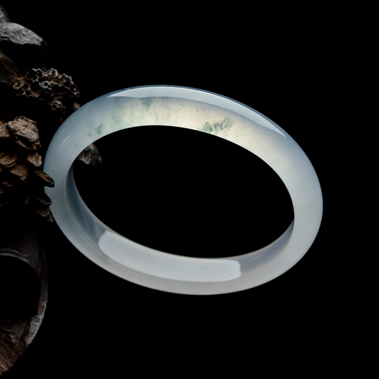 （超值推荐）冰种略飘花贵妃镯（52mm-46.6mm）