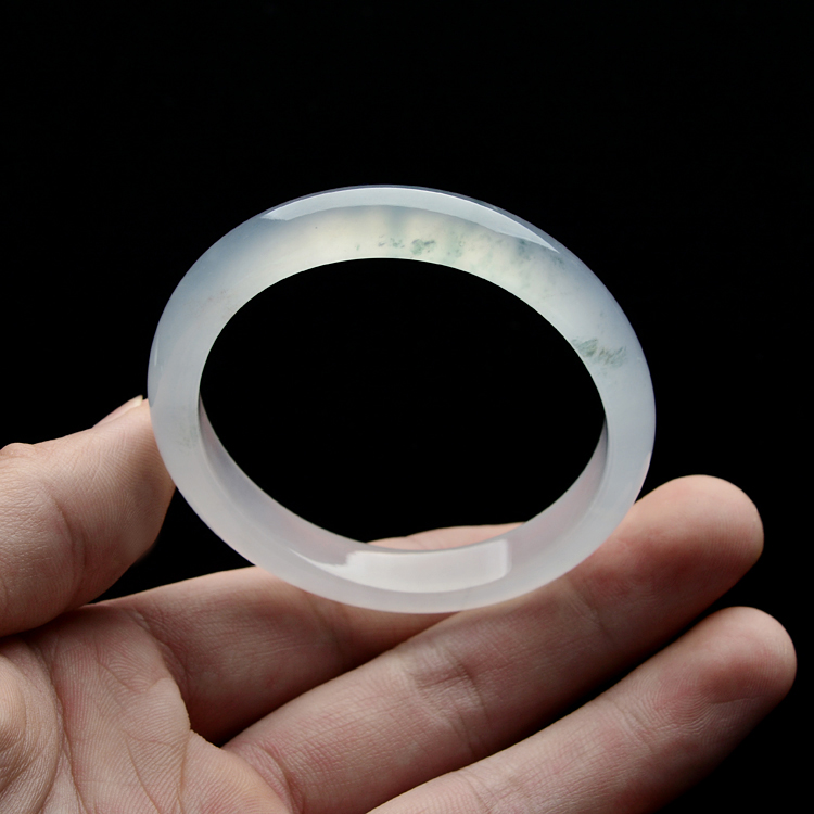 （超值推荐）冰种略飘花贵妃镯（52mm-46.6mm）