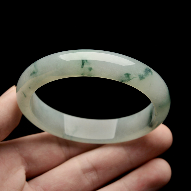 （超值推荐）糯冰种飘花手镯（57mm ）