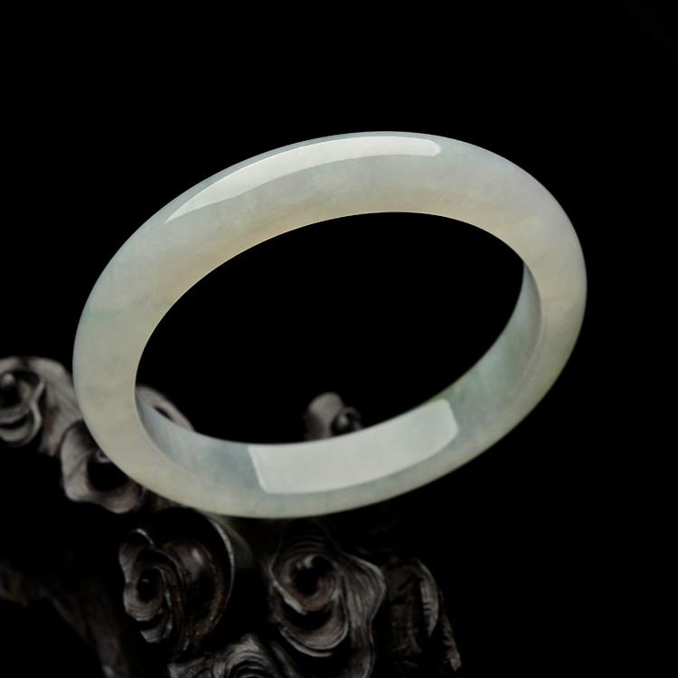 （超值推荐）糯冰种晴水略带黄翡手镯（54.7mm ）