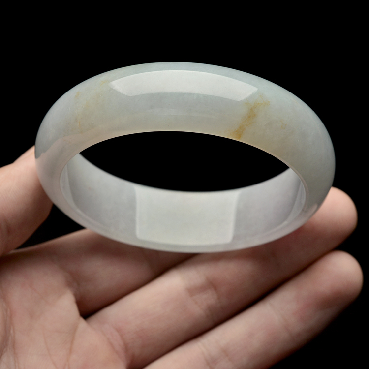 （超值推荐）糯冰种淡晴水略带黄翡手镯（57.4mm ）