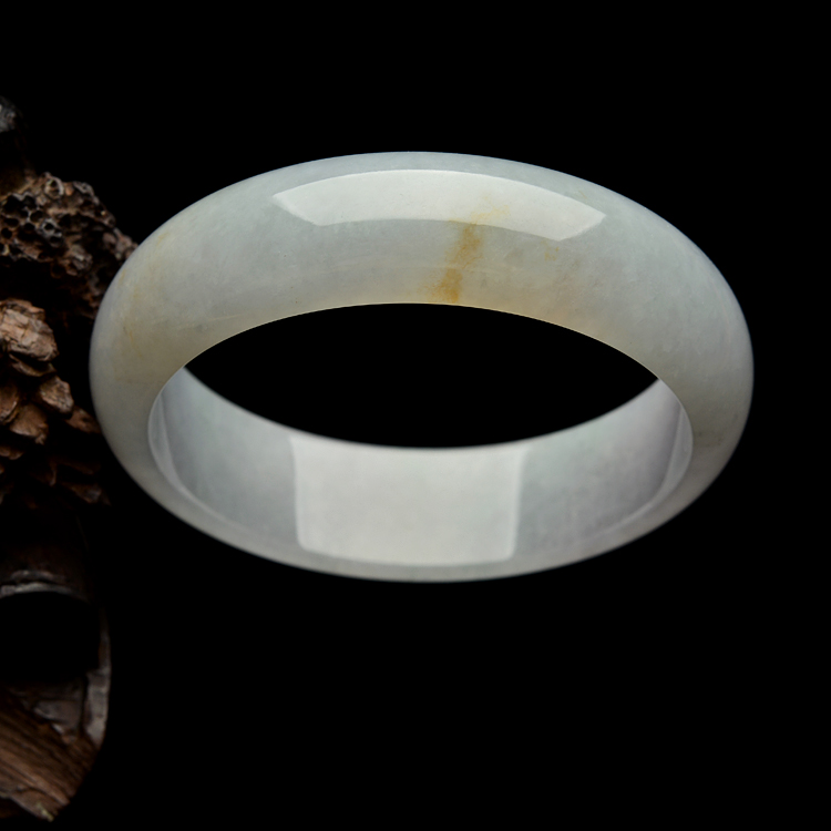 （超值推荐）糯冰种淡晴水略带黄翡手镯（57.4mm ）
