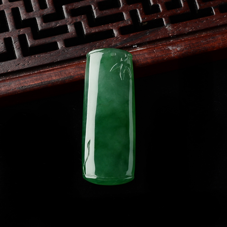 (超值推荐)冰种晴水飘翠节节高挂件/胸坠面