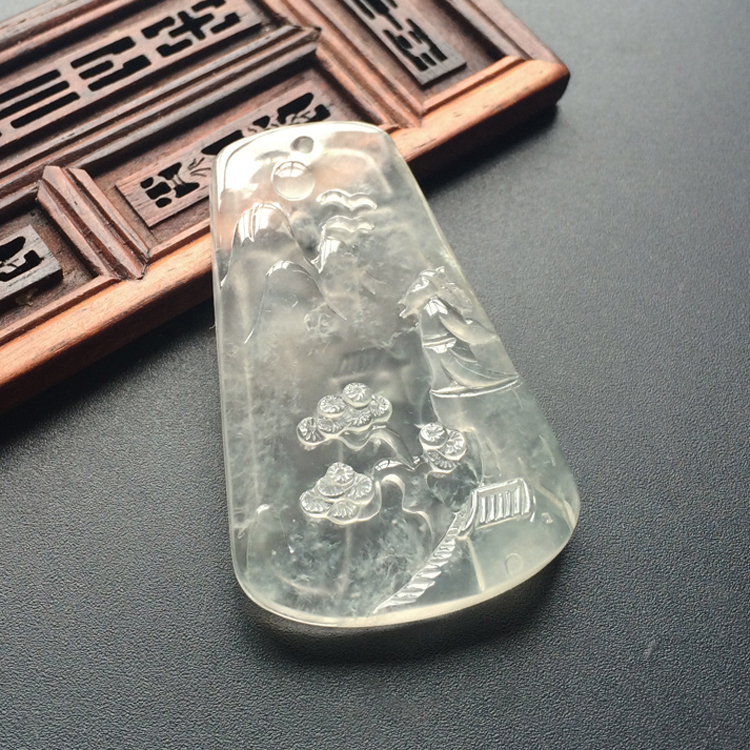 (超值推荐)冰玻种无色望月怀远挂件