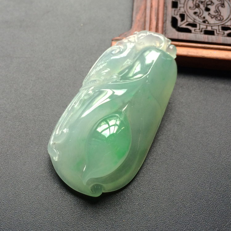 (超值推荐)冰种晴水飘翠玉兰花挂件