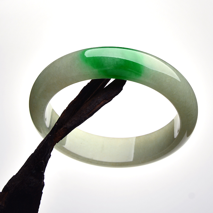 （超值推荐）糯冰种黄加绿手镯（58.7mm）
