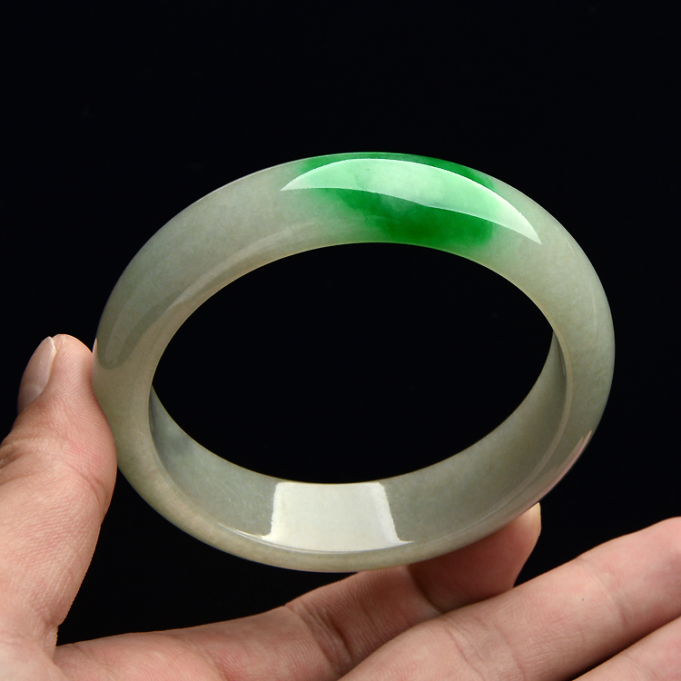 （超值推荐）糯冰种黄加绿手镯（58.7mm）