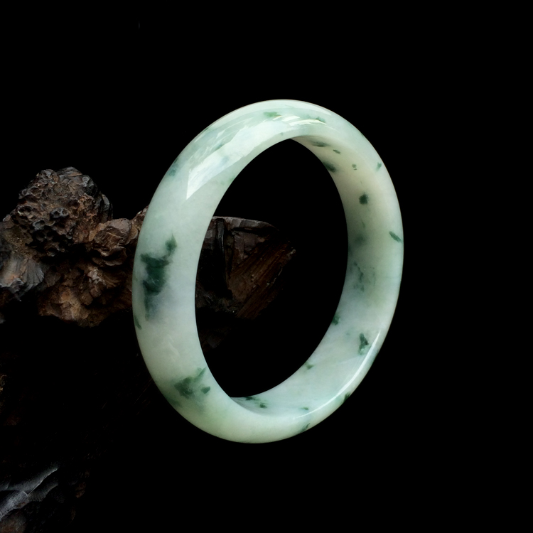（超值推荐）糯冰种飘花手镯(58mm)