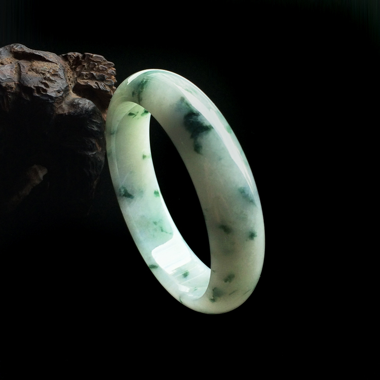（超值推荐）糯冰种飘花手镯(58mm)
