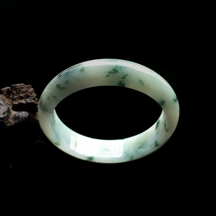 （超值推荐）糯冰种飘花手镯(58mm)