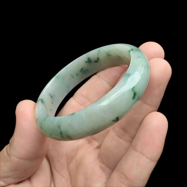 （超值推荐）糯冰种飘花手镯(58mm)