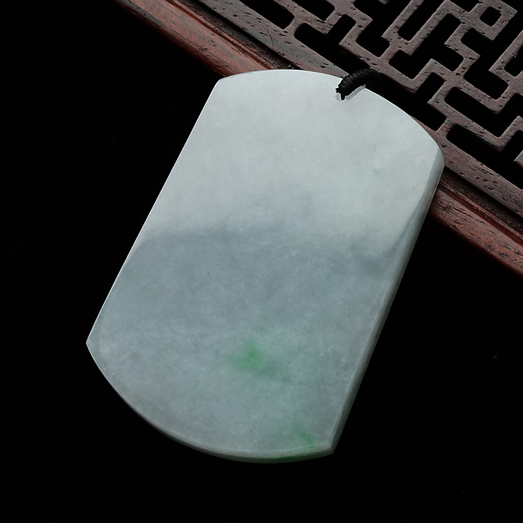 (超值推荐)糯冰种略飘翠采菊东篱挂件
