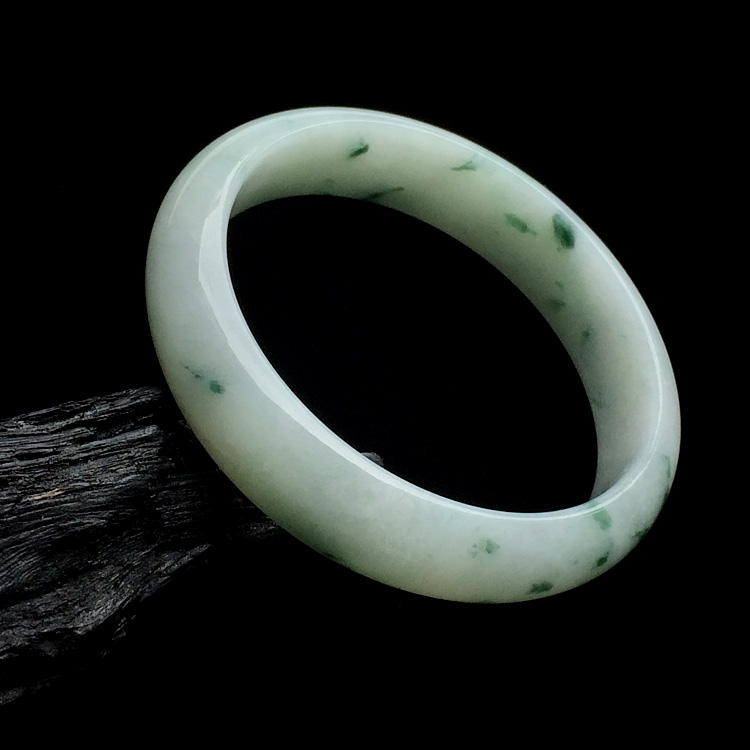 （超值推荐）糯冰种飘花手镯(58mm)